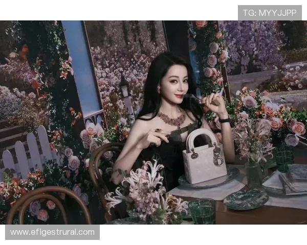 网上娱乐网分享明星最新时尚造型和潮流搭配指南